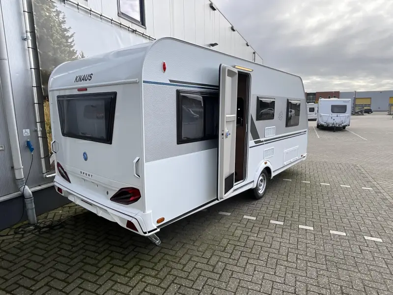 Knaus Sport 500 EU ENKELE BEDDEN- 1700 KG 